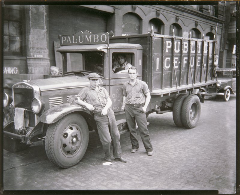 Autos • Cars • Transport