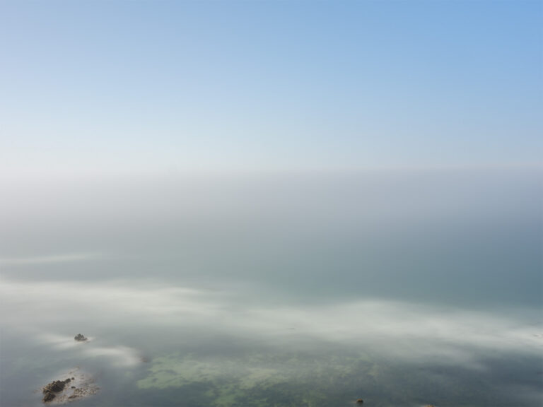 60 Minutes of the Pacific Ocean (2539)