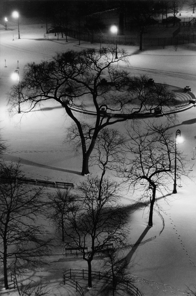 Washington Square, Night
