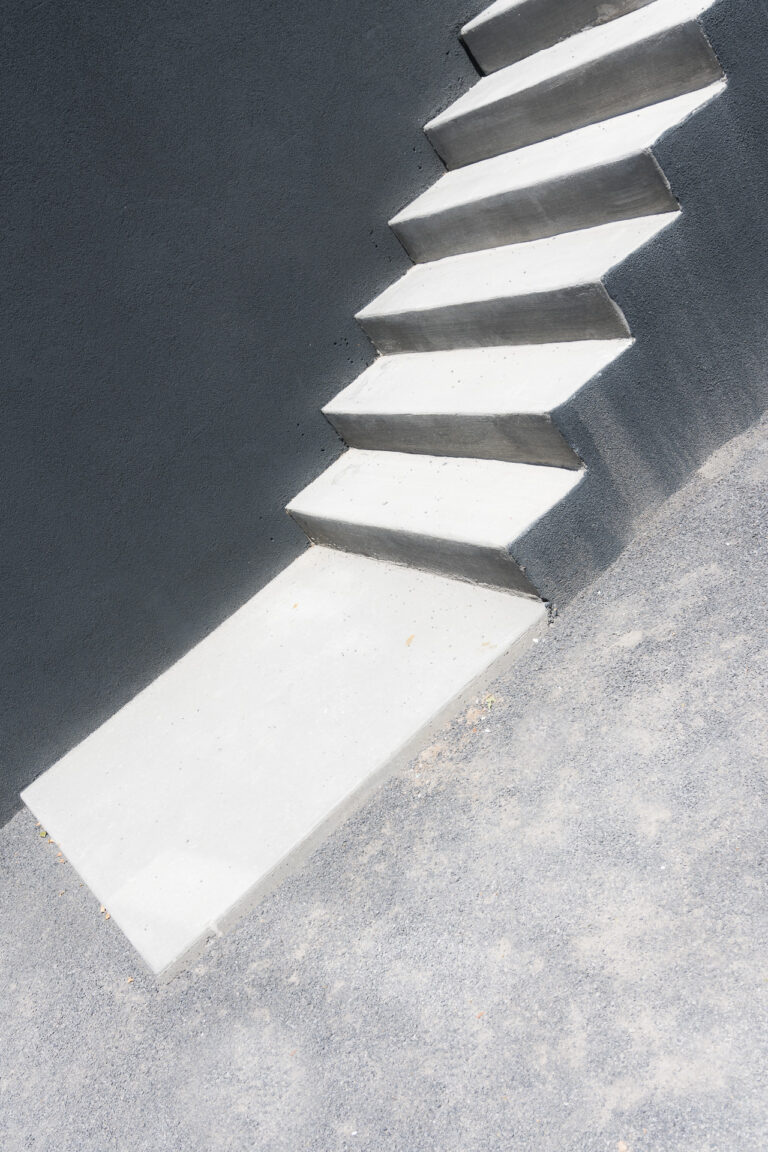 Descend