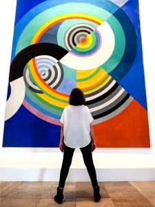 People Looking At Art: Paris