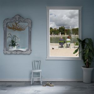 I Dreamed Of a Couple in the Tuileries