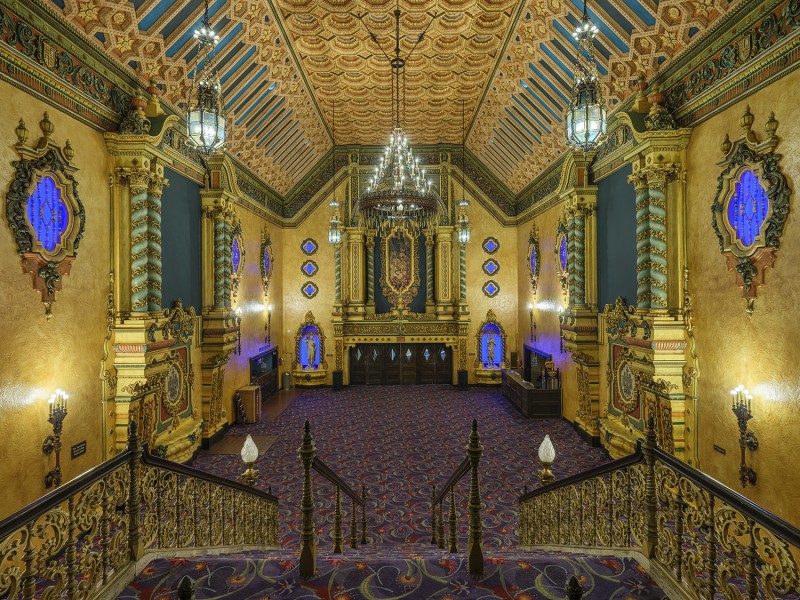 Akron Civic Theatre, Interior Grand Lobby